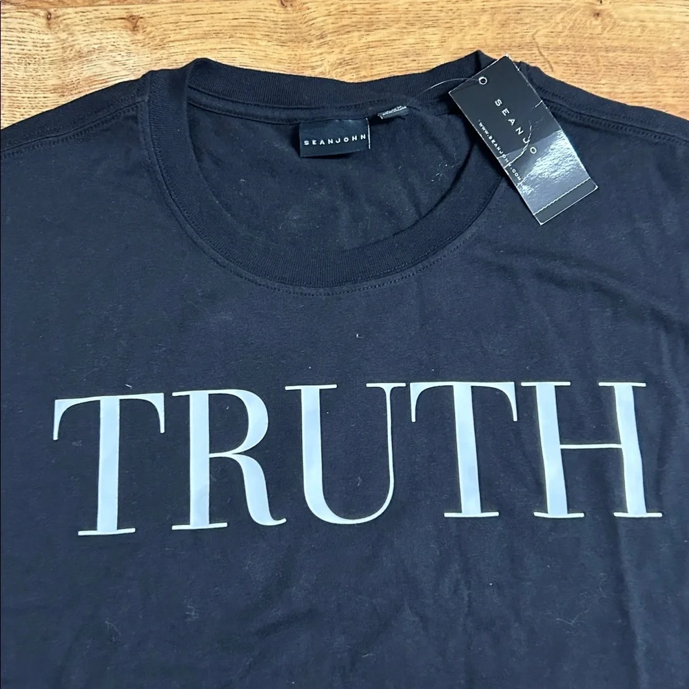 Sean John Black Tee with White "TRUTH" Print - Picture 2 of 4